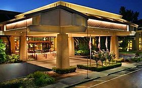 Doubletree Sacramento 4*